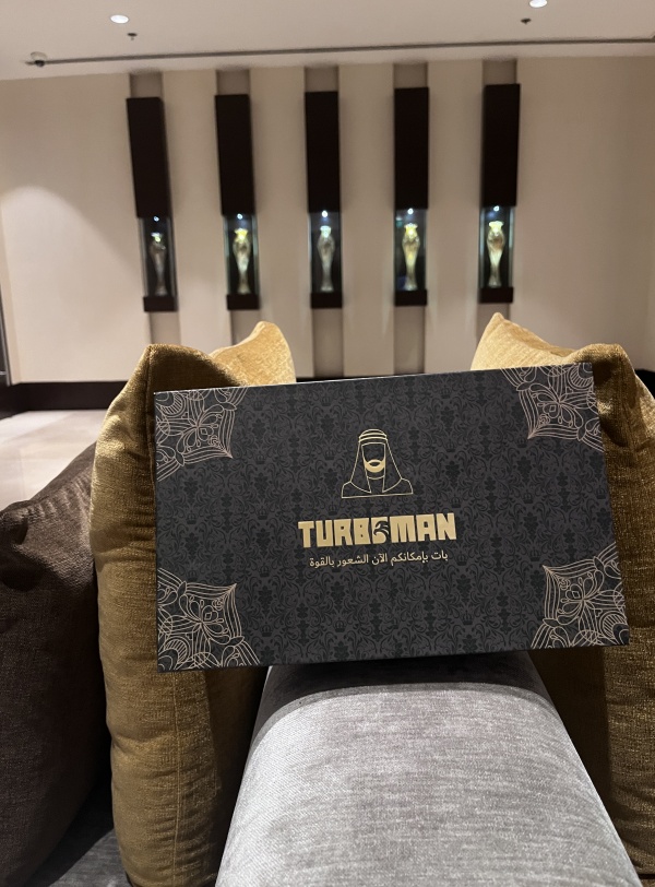 职场精英张明的活力生活-迪拜特勃turboman的陪伴