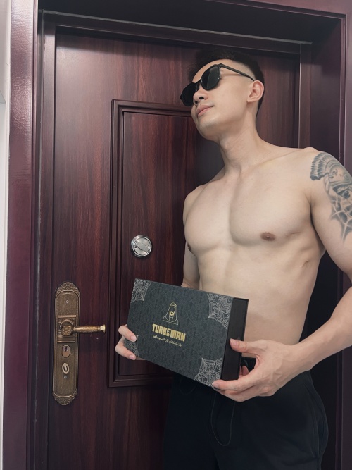 职场老爸张哥的迪拜特勃能量焕新