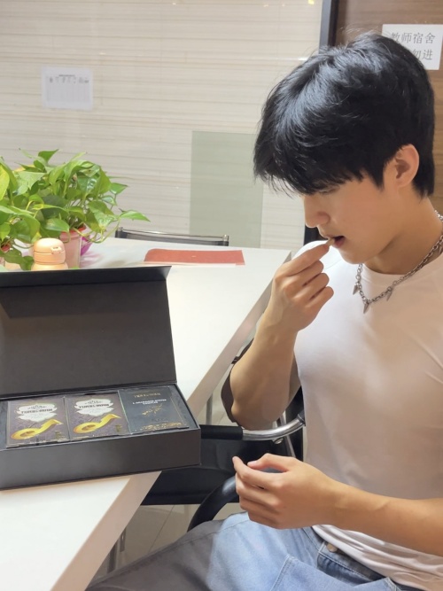 花先生的活力秘诀，从健身房到远方旅途