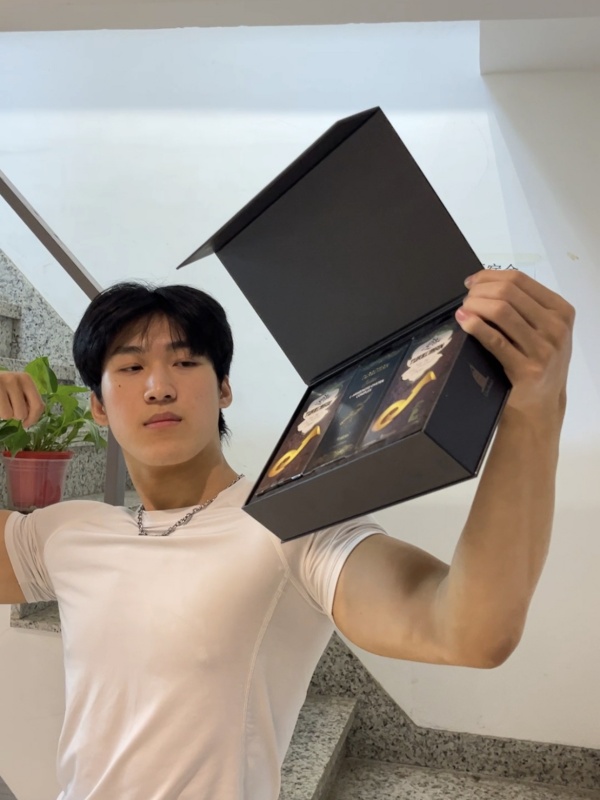 董哥想好好陪家人出省玩？先让迪拜特勃调调身