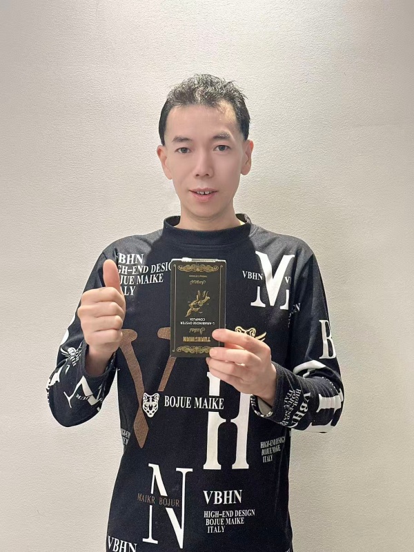 夫妻旅行缺默契？赵先生pick迪拜特勃turboman